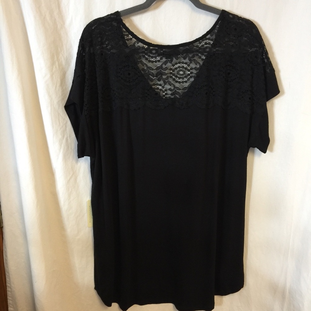 Flower & Feather Black lace top 3x NWT